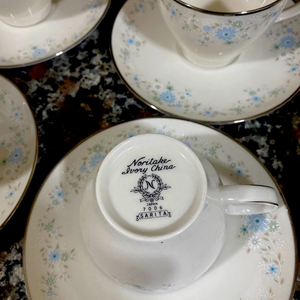 Noritake Ivory China 7006 9 Saucer  19Teacup  (29 Piece)